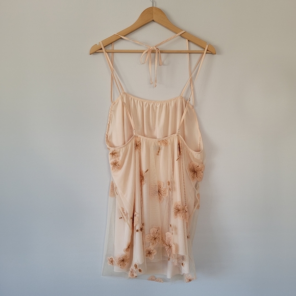 TOBI Donna Floral Embroidered Cream Babydoll Open Back Mini Dress - Picture 6 of 15